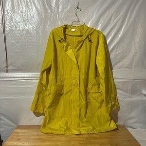 AVERON yellow lightweight rain jacket